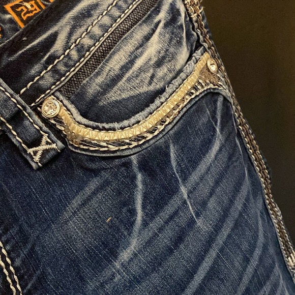 Rock Revival Ceana Jeans - Picture 2 of 14